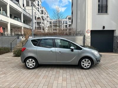 Usata Opel Meriva 101 CV (74 kW) 2011 Grigio Monovolume