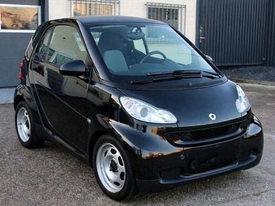 Gebraucht Smart ForTwo Coupé 61 PS (44 kW) 2011 Schwarz Coupé