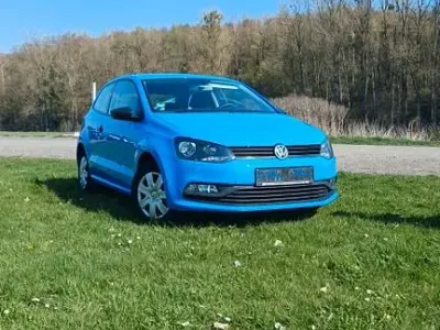 Usata VW Polo Trendline 60 CV (44 kW) 2015 Blu Utilitaria