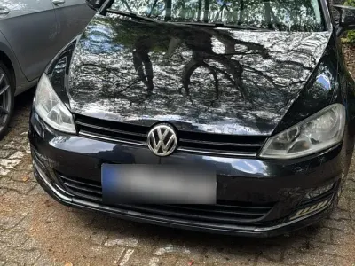 Gebraucht VW Golf VII 105 PS (77 kW) 2013 Schwarz Limousine