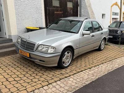 Mercedes C180