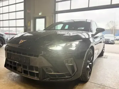 Używany Cupra Leon 150 KM (110 kW) 2025 Czarny Sedan/Limuzyna