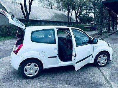 Begagnad Renault Twingo 75 HK (55 kW) 2013 Vit Halvkombi