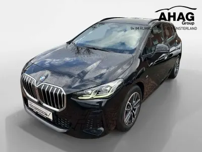 Gebraucht BMW 220 Performance 170 PS (125 kW) 2025 Schwarz Van / Kleinbus