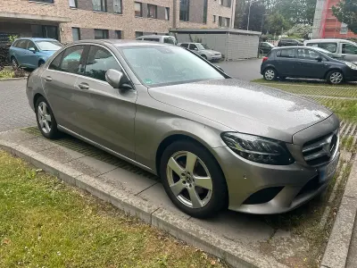 Gebraucht Mercedes C180 159 PS (116 kW) 2020 Limousine