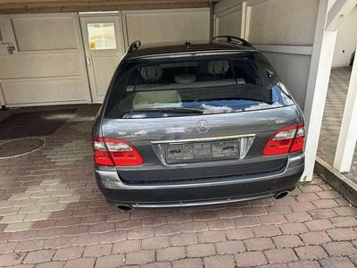 Mercedes E280