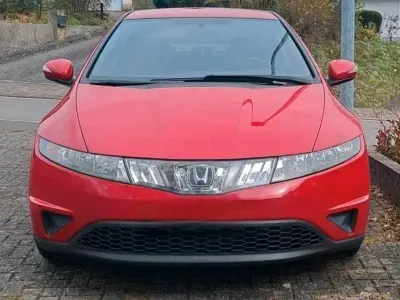 Gebraucht Honda Civic 83 PS (61 kW) 2008 Rot Kleinwagen