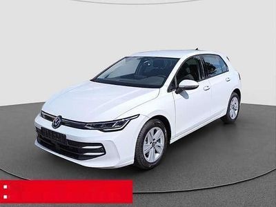 Weiß Gebraucht 2024 VW Golf VIII Life | 24.590 € (Fairer Preis)