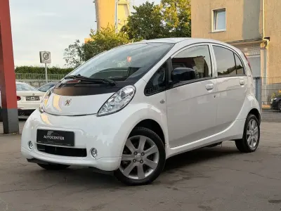 Gebraucht Peugeot iON 35 kW (48 PS) 2017 Blanc antarctique Kleinwagen