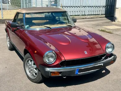 Gebraucht Fiat 124 Spider 105 PS (77 kW) 1985 Rot Cabrio