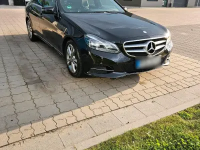 Gebraucht Mercedes E350 265 PS (194 kW) 2014 Schwarz Limousine