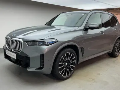 Neu BMW X5 Comfort Edition 490 PS (360 kW) 2026 Skyscraper grau metallic SUV