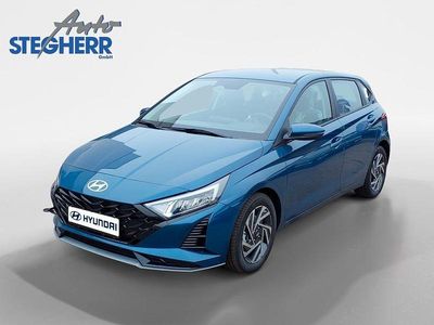 Blau Neu 2025 Hyundai i20 Trend Limousine | 26.690 € (Teuer)