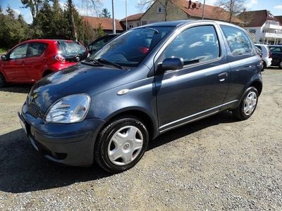 Gebraucht Toyota Yaris 65 PS (47 kW) 2005 Grau Limousine