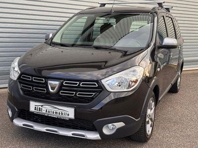 Gebraucht Dacia Lodgy Stepway 131 PS (96 kW) 2022 Schwarz Van / Kleinbus