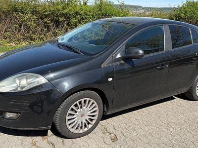 Second-hand Fiat Bravo Dynamic 140 CP (102 kW) 2012 Negru Hatchback