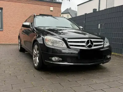 Gebraucht Mercedes C180 Avantgarde 156 PS (114 kW) 2008 Schwarz Kombi