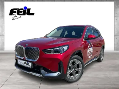 Gebraucht BMW iX1 xLine 150 kW (204 PS) 2025 Dragon fire rot SUV