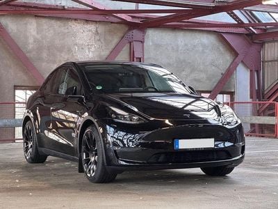 Schwarz Gebraucht 2022 Tesla Model Y SUV | 33.500 € (Fairer Preis)