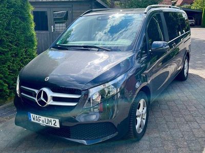 Mercedes V220