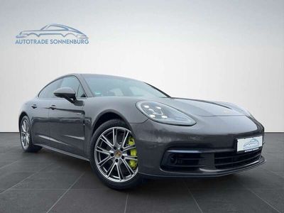 Porsche Panamera 4