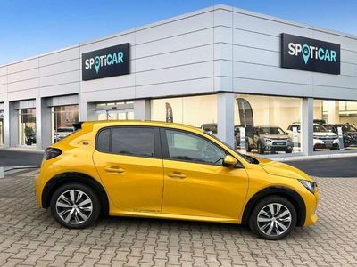 Gebraucht Peugeot e-208 Active 100 kW (136 PS) 2021 Faro gelb Kleinwagen