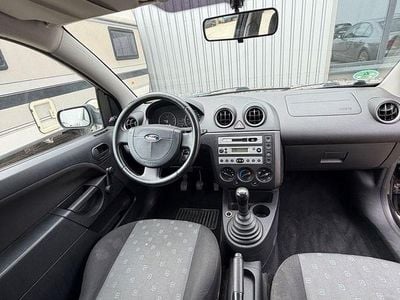 Gebraucht Ford Fiesta 80 PS (58 kW) 2005 Schwarz Kleinwagen