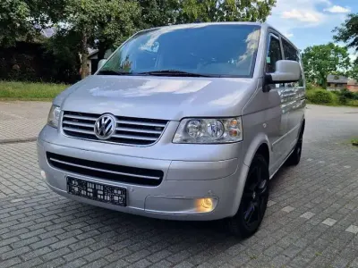 Gebraucht VW Multivan 174 PS (127 kW) 2009 Silber Van / Kleinbus