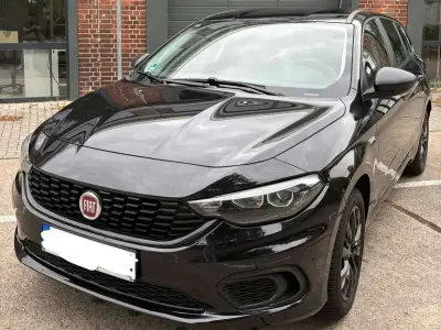 Gebraucht Fiat Tipo Street 95 PS (69 kW) 2019 Schwarz Kombi
