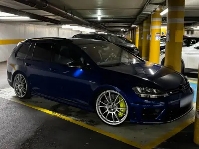Gebraucht VW Golf VII R 300 PS (220 kW) 2016 Blau Kombi