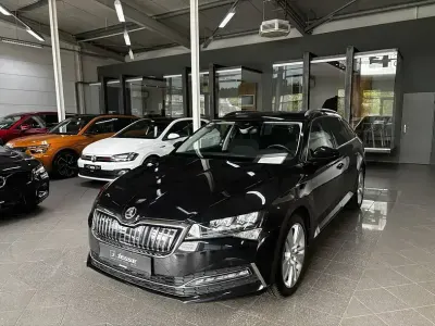 Gebraucht Skoda Superb Ambition 218 PS (160 kW) 2020 Schwarzmagic perleffekt Kombi