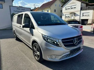 Gebraucht Mercedes Vito 190 PS (139 kW) 2022 Silber Van
