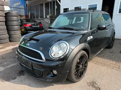 Gebraucht Mini Cooper SD 143 PS (105 kW) 2013 Schwarz Kleinwagen