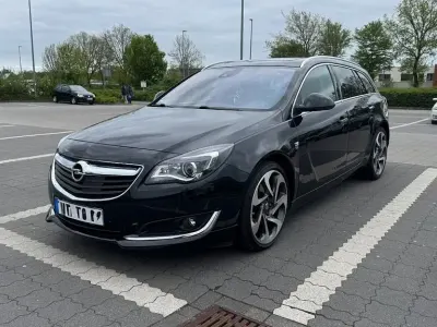 Gebraucht Opel Insignia 194 PS (142 kW) 2015 Schwarz Kombi