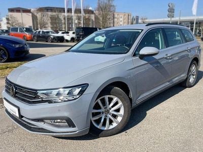 Gebraucht VW Passat Business 150 PS (110 kW) 2023 Grau Kombi