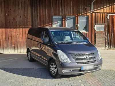 Gebraucht Hyundai H-1 170 PS (125 kW) 2010 Grau Van / Kleinbus
