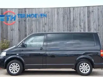 Second-hand VW Transporter 131 CP (96 kW) 2006 Negru Van