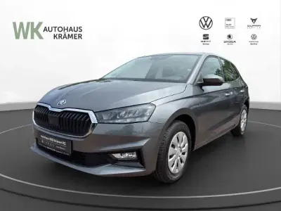 Neu Skoda Fabia Essence 80 PS (58 kW) 2025 Grau Kleinwagen