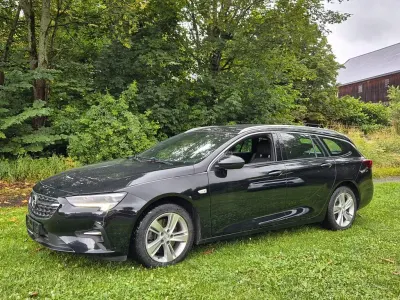 Gebraucht Opel Insignia Business 122 PS (89 kW) 2022 Diamant schwarz/karbon schwarz Kombi