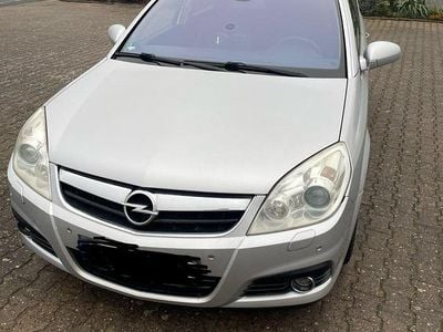 Gebraucht Opel Signum 155 PS (114 kW) 2006 Silber Kleinwagen