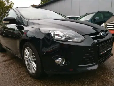 Gebraucht Ford Focus 125 PS (91 kW) 2013 Schwarz Kombi