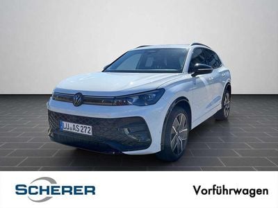 Pure white Gebraucht 2025 VW Tiguan IQ Drive SUV | 46.290 € (Etwas zu teuer)