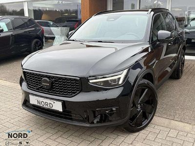 Neu Volvo XC40 Plus 163 PS (119 kW) 2025 Schwarz SUV