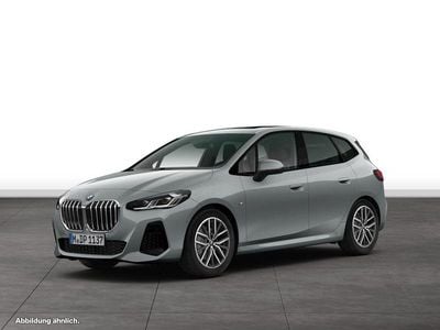 Grau Gebraucht 2024 BMW 220 Active Tourer M Sport Van / Kleinbus | 39.727 € (Etwas zu teuer)