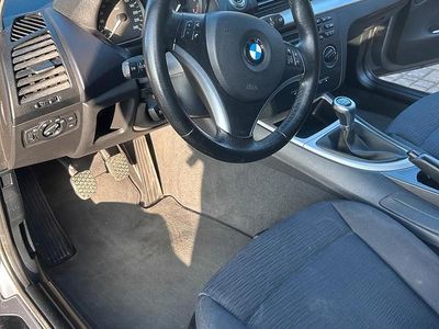 Używany BMW 116 122 KM (89 kW) 2008 Szary Hatchback