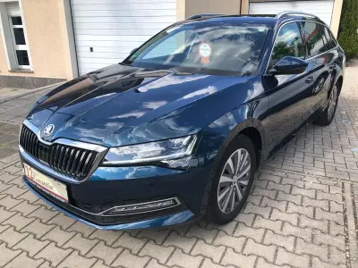 Gebraucht Skoda Superb Style 200 PS (147 kW) 2022 Blau Kombi