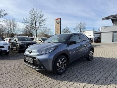 Neu Toyota Aygo X 72 PS (52 kW) 2026 Celestite grey metallic SUV