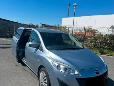Gebraucht Mazda 5 116 PS (85 kW) 2011 Blau Van / Kleinbus