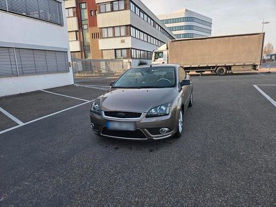 Gebraucht Ford Focus Cabriolet 140 PS (102 kW) 2007 Silber Cabrio