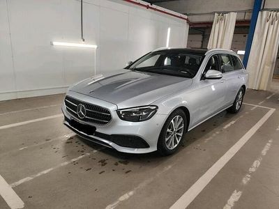 Mercedes E200